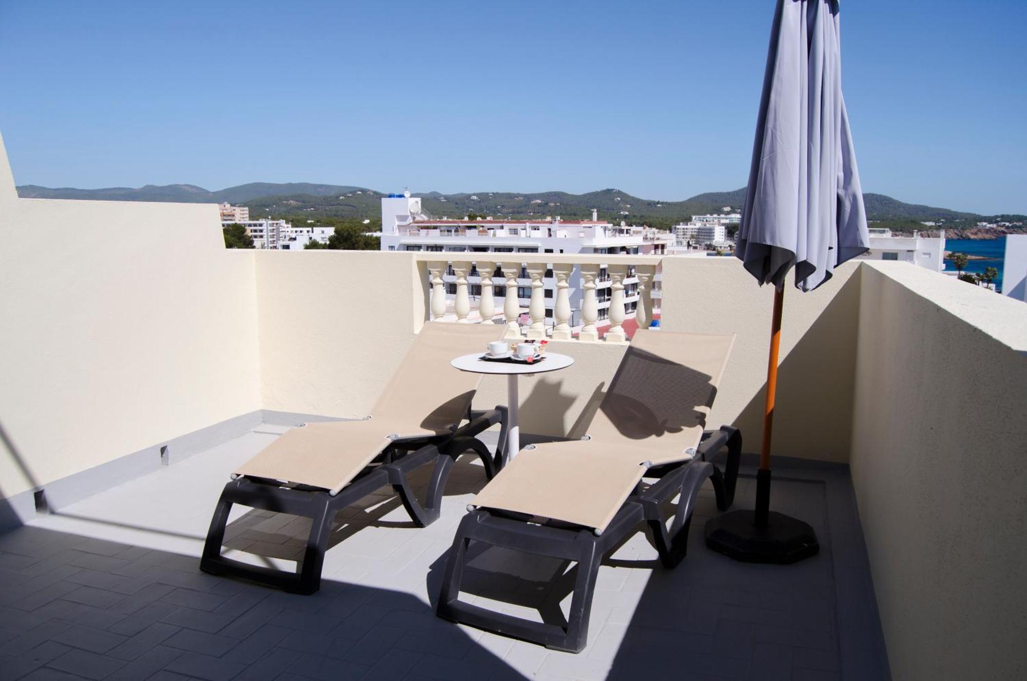 Hotel Moon Dreams Paraiso - Adults Recommended Es Canar  Exterior photo
