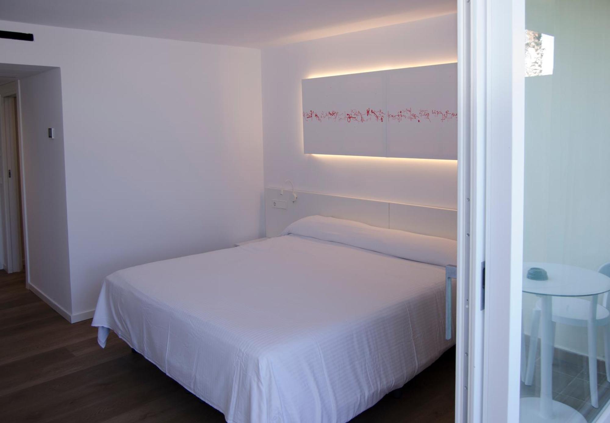 Hotel Moon Dreams Paraiso - Adults Recommended Es Canar  Exterior photo